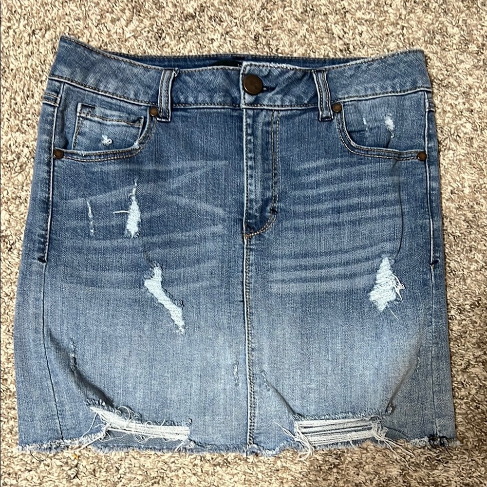 1822 Denim Distressed Mini Skirt